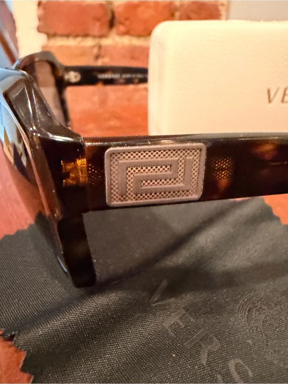 VERSACE 4207 108/73 Sunglasses Tortoise Dark Havana Greek Key w/ Case & Cloth